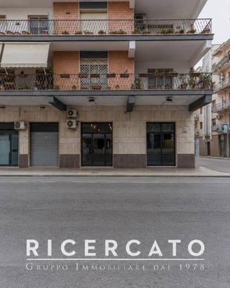Immobile di 200 m² con 5 locali a Lecce