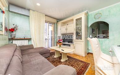 TRILOCALE CON BALCONE, BOX E CANTINA IN ZONA CENTR