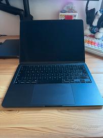 MacBook Air M2 13” 16GB SSD 256GB