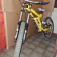 mtb da enduro e downhill