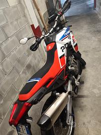 aprilia tuareg 660 dakar podium 
