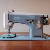 Macchina da cucire Necchi Type 512 + mobile