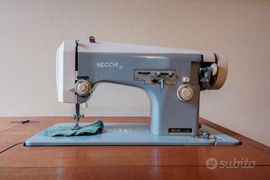 Macchina da cucire Necchi Type 512 + mobile