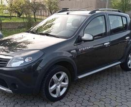 DACIA Sandero Stepway 1.6 8V