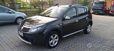 DACIA Sandero Stepway 1.6 8V