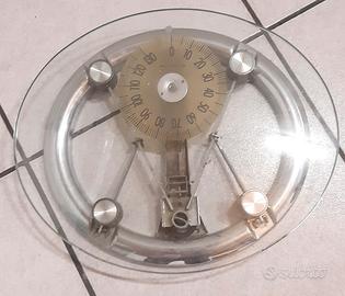 Bilancia pesa-persone in vetro