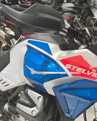 Moto Guzzi Stelvio 1000 TRIBUTE