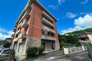 5 LOCALI A SERRA RICCÒ