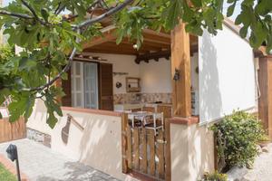 Monolocale con giardino Stagione 2026