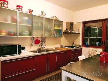 Zona Statua 5 vani più accessori arredato