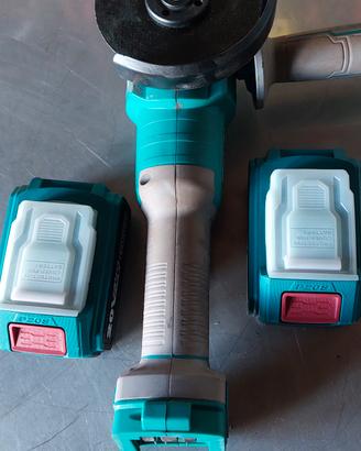 smerigliatrice a batteria total 