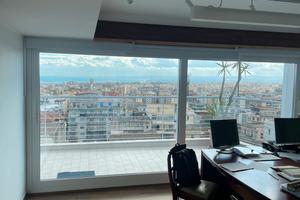 Stanza uso studio/ufficio