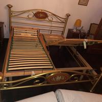 letto matrimoniale in ottone con rete a doghe reg.