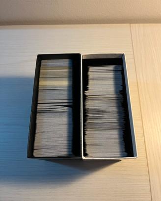 Carte Pokémon ed monete e dadi per competitivo