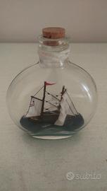 Nave veliero in bottiglia 