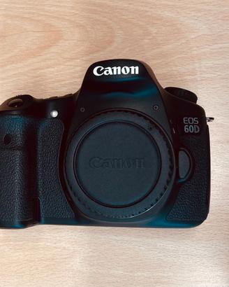 Canon 60D + obiettivi ed accessori