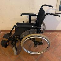 Sedia a rotelle Forta Basic