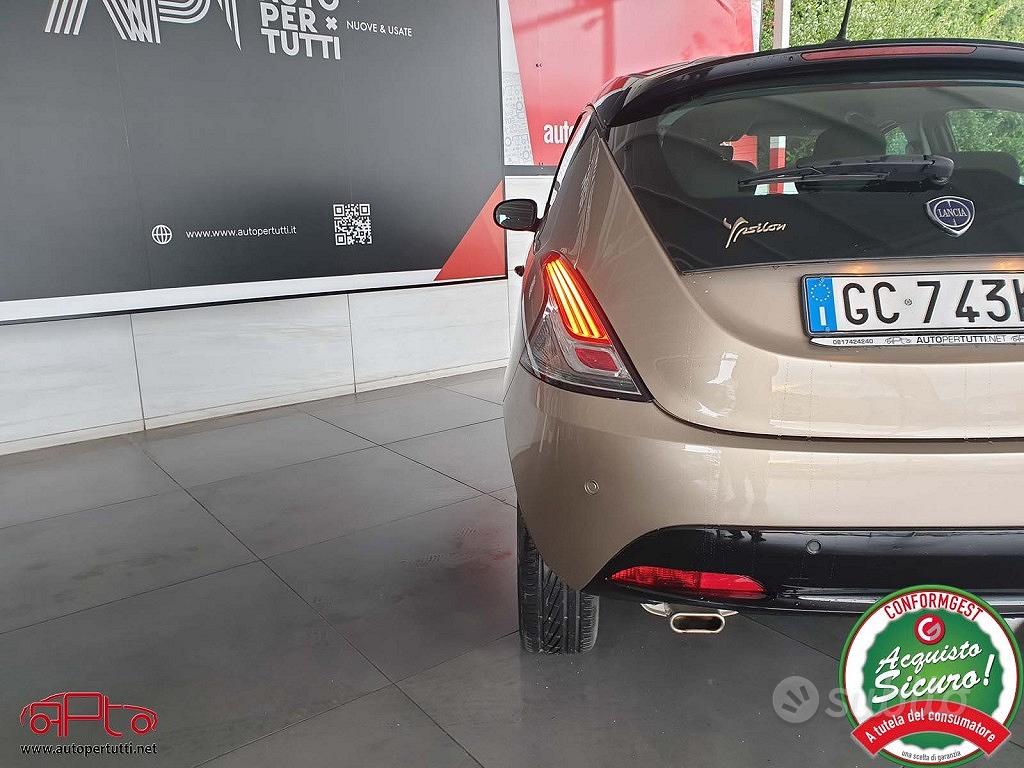 Lancia Ypsilon Monogram: prezzo, motori, dimensioni e accessori 