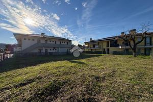 TER. RESIDENZIALE A TARCENTO