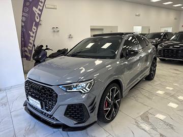 Audi Q3 RS quattro S tronic