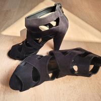 Stradivarius Nuove scarpe sandalo tacco Vintage