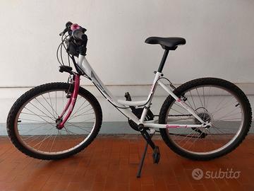 Bicicletta 24'' MTB bianca