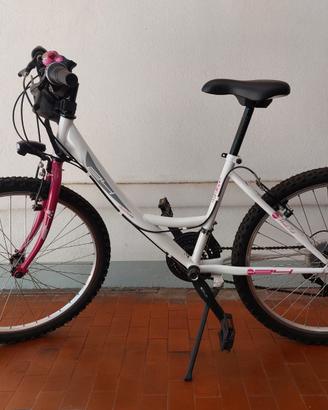 Bicicletta 24'' MTB bianca