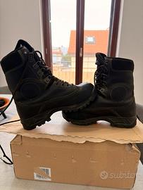 Anfibi modello militare unisex tg 37 come nuovi