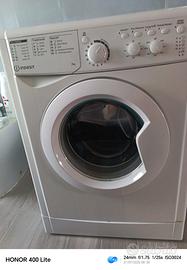 Lavatrice Indesit 7 kg 1200 Giri – Pari al Nuovo!
