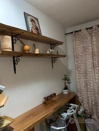 Tavolo bar con sedie