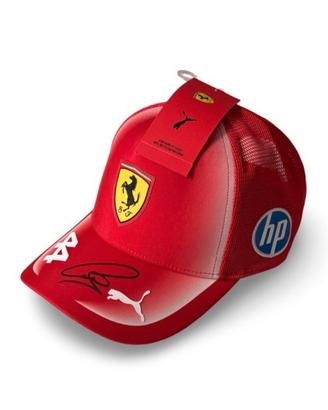 cappellino ferrari 2026 firmato da Lewis Hamilton