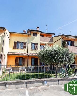 APPARTAMENTO IN VILLA CON BOX E DOPPIO POSTO AUTO