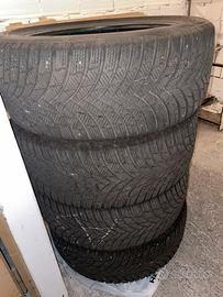 Pneumatici invernali 225/45R18 95 V