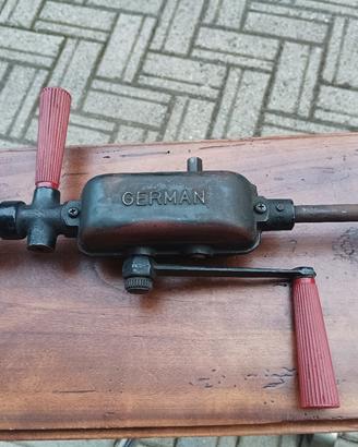 Antico trapano manuale vintage "German"