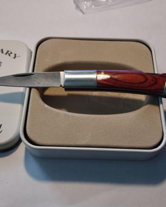 Confezione con coltellino da collezione Dakota