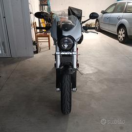 ducati monsters2r 1000