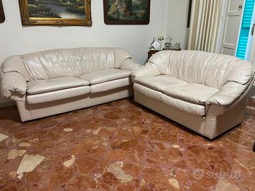 2 divani in pelle  - color panna