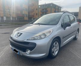 Peugeot 207 1.4 benzina/gpl neopatentati 2009