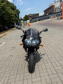 Triumph daytona 995i