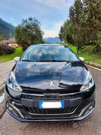 Peugeot 208 neopatentati 