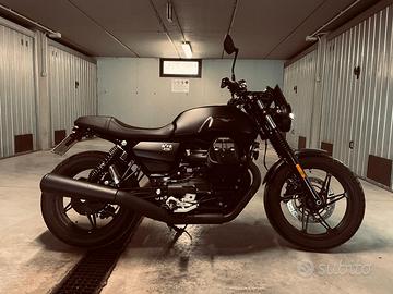 Moto Guzzi V7 Stone CENTENARIO 2021 | 6836 km