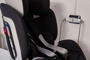 Sediolone auto Chicco bebè care