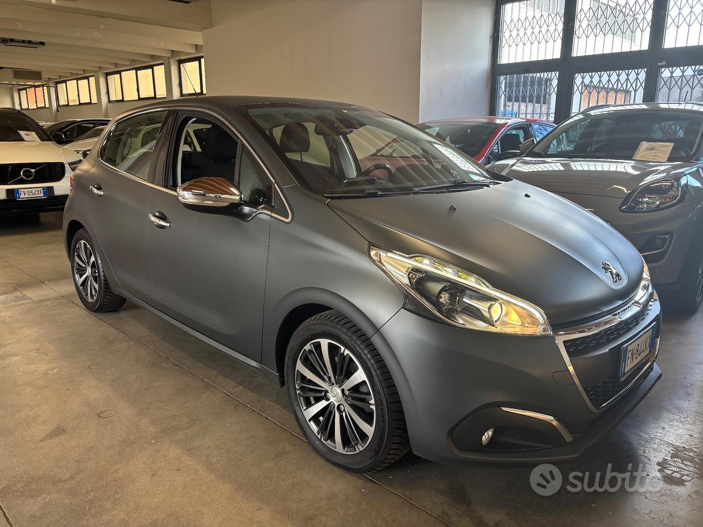 Peugeot 208 2018 photo 3