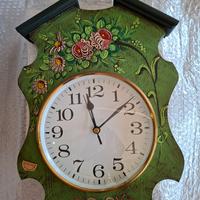 orologio da parete in legno stile Tirolese