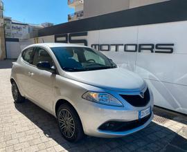 Lancia Ypsilon 1.0 FireFly 5 porte S&S Hybrid Ecoc