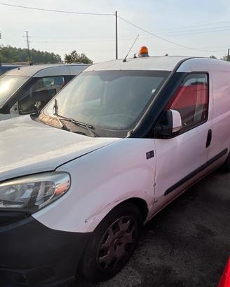 FIAT DOBLO CARGO 1.3 MJ 2017 PER RICAMBI