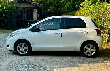 toyota Yaris 2011