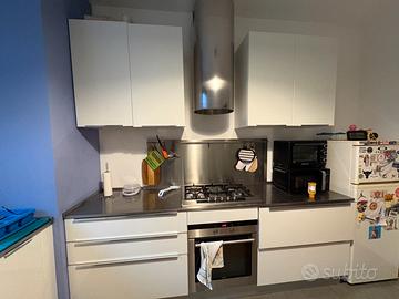 Cucina completa in acciaio