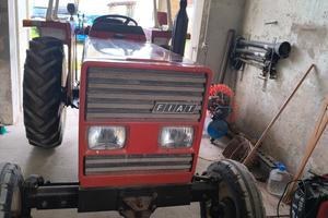Trattore Fiat 446