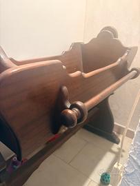 Culla di legno antica
